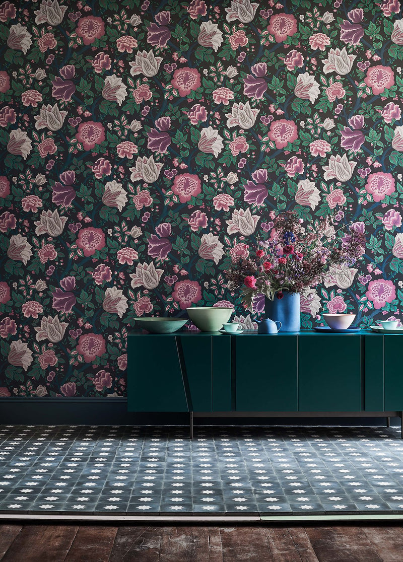 Midsummer Bloom Wallpaper
