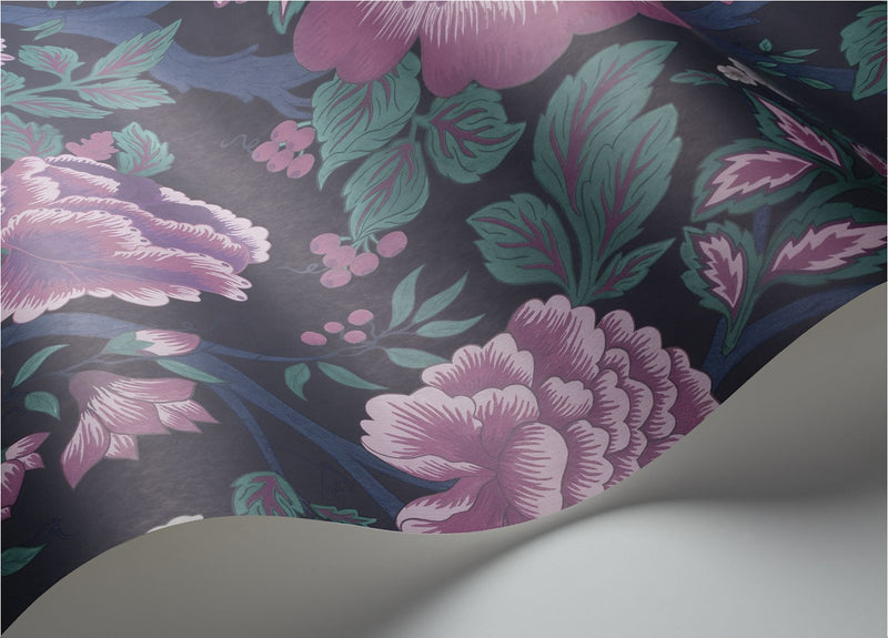 Midsummer Bloom Wallpaper